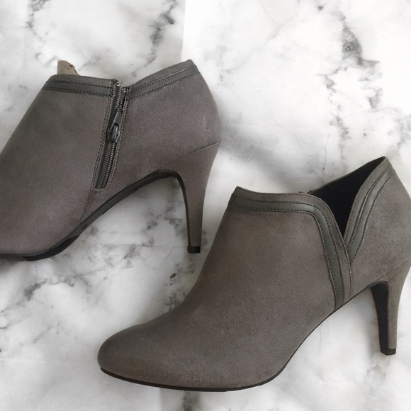DEXFLEX COMFORT Shoes - NEW Grey Booties Size Women’s 13